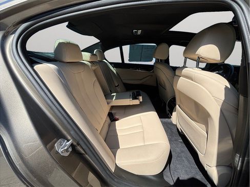 Used 2019 BMW 530i RWD image 45