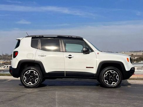 Used 2015 Jeep Renegade Trailhawk w/ Safety & Security Group I image 8