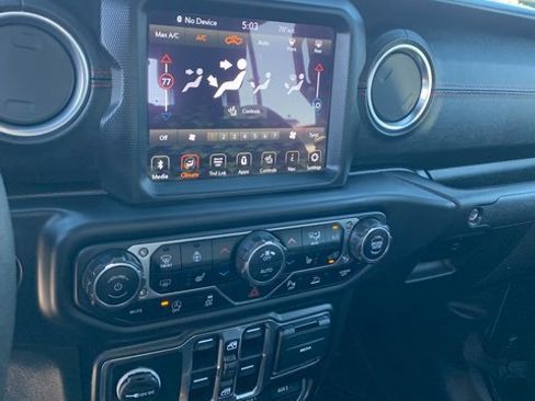Used 2020 Jeep Gladiator Rubicon image 30