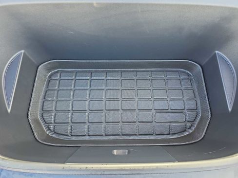 Used 2022 Tesla Model Y Performance image 13