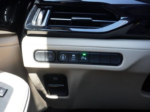 Used 2023 Acura MDX SH-AWD w/ Technology Package image 46