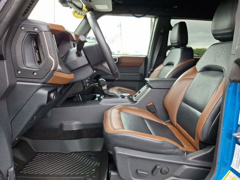 Used 2024 Ford Bronco Outer Banks image 14