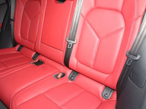 New 2026 Porsche Macan S image 22