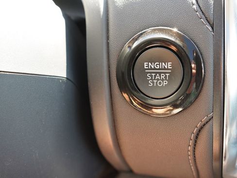 Used 2025 Ford Expedition Platinum AWD/4WD image 37