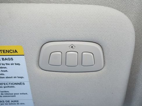 Used 2023 Ford Explorer Limited image 31