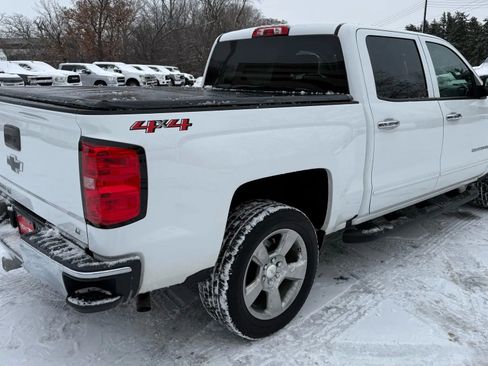 Used 2018 Chevrolet Silverado 1500 LT w/ LT Eassist Package image 8