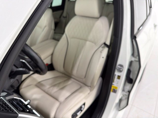 Certified 2024 BMW X5 xDrive50e w/ Executive Package AWD/4WD image 13