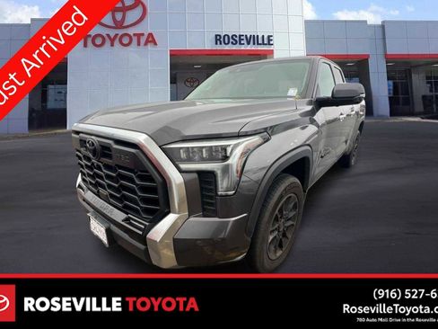 Used 2022 Toyota Tundra Limited image 1