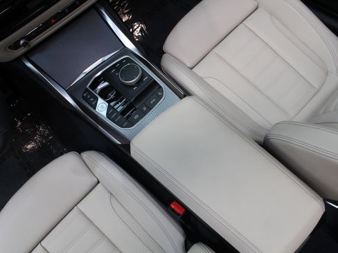 Used 2025 BMW 430i xDrive Convertible w/ M Sport Package image 34