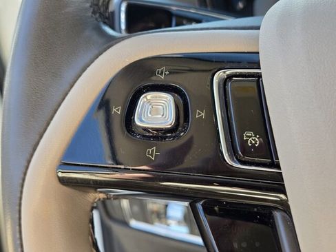 Used 2022 Lincoln Corsair Reserve w/ Equipment Group 201A image 31