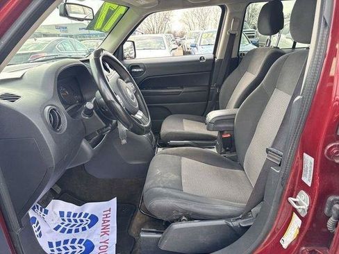 Used 2017 Jeep Patriot Sport w/ Power Value Group FWD image 9