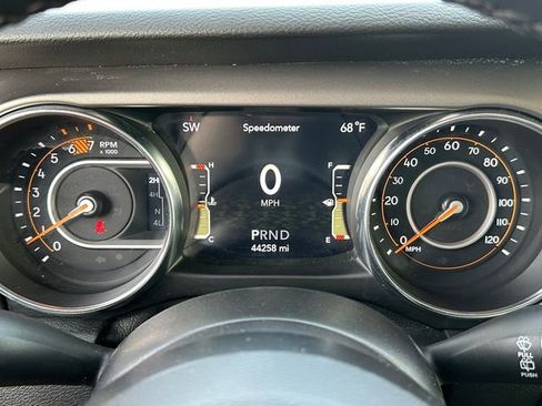 Used 2021 Jeep Wrangler Sport S image 36