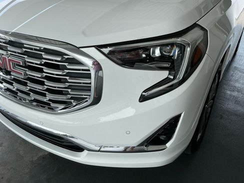 Used 2019 GMC Terrain Denali w/ Advanced Safety Package AWD/4WD image 30