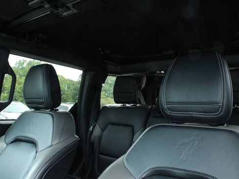 Used 2025 Ford Bronco Outer Banks AWD/4WD image 13