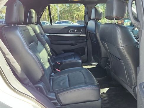 Used 2017 Ford Explorer Sport w/ Equipment Group 401A image 14
