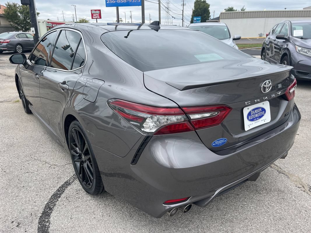 Used 2021 Toyota Camry XSE FWD image 3
