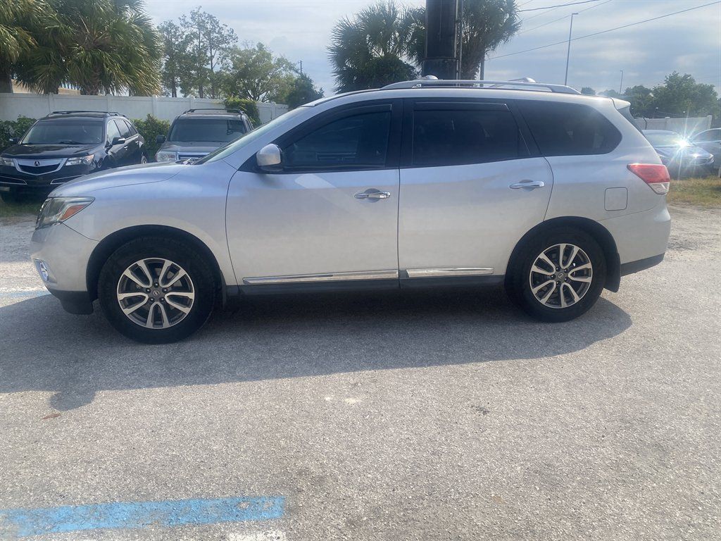 Used 2013 Nissan Pathfinder SL FWD image 4