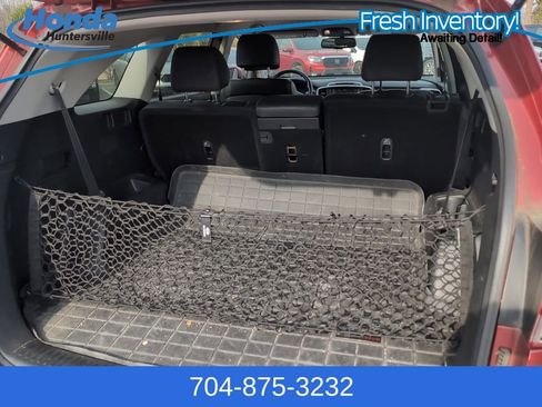 Used 2017 Kia Sorento LX w/ LX Convenience Package image 11