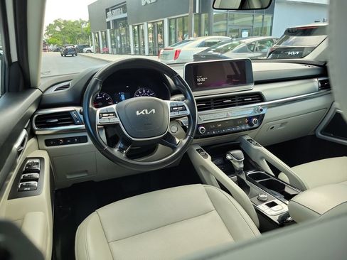 Used 2022 Kia Telluride S FWD image 10