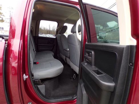 Used 2018 RAM 1500 Express image 21