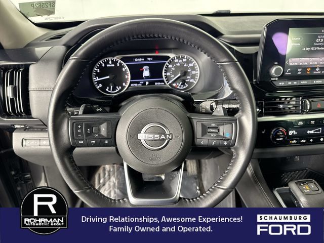 Used 2025 Nissan Pathfinder SV AWD/4WD image 11