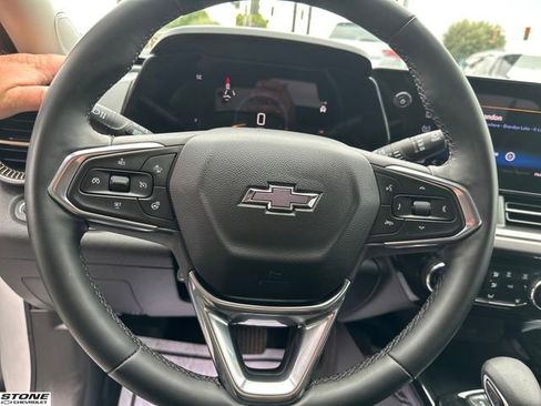 Certified 2025 Chevrolet Trax ACTIV w/ Driver Confidence Package FWD image 17