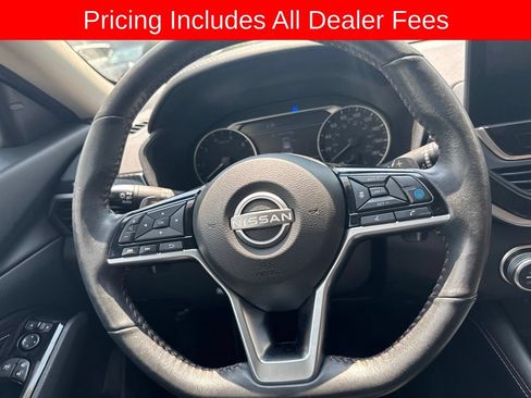 Certified 2023 Nissan Altima 2.0 SR FWD image 11