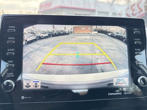 Certified 2021 Toyota Camry XLE image 30