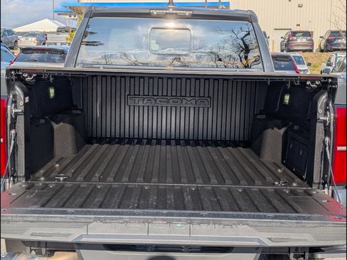 Used 2025 Toyota Tacoma Limited image 20