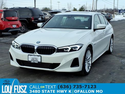 Used 2023 BMW 330e image 2
