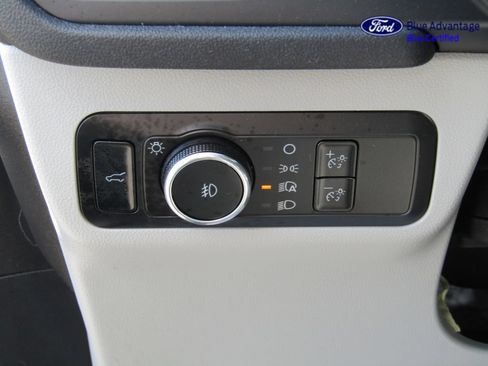 Certified 2025 Ford Escape Platinum w/ Premium Technology Package AWD/4WD image 23
