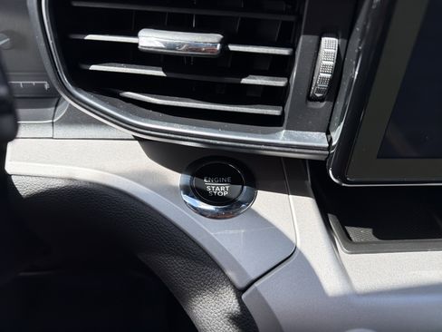 Used 2023 Ford Explorer XLT w/ Equipment Group 202A image 17