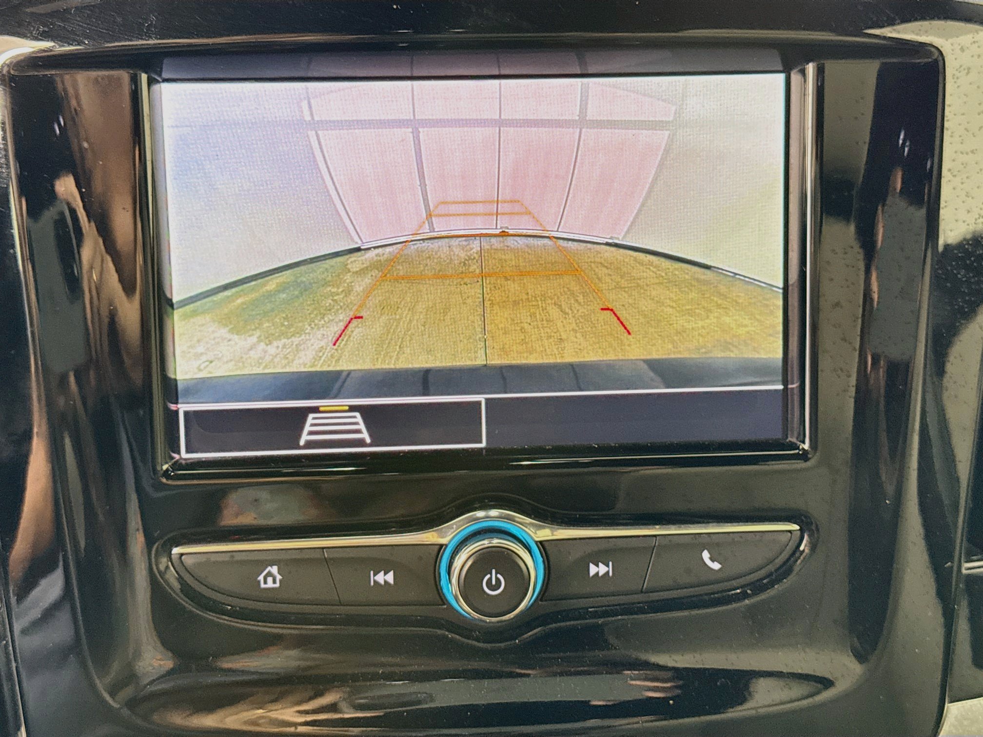 Used 2022 Chevrolet Traverse LS w/ LPO, Cargo Package FWD image 16