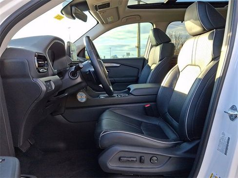 Used 2023 Honda Pilot Elite image 15