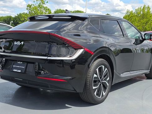 Certified 2024 Kia EV6 Wind AWD/4WD image 5