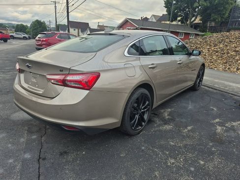 Used 2025 Chevrolet Malibu LT w/ Sport Edition FWD image 7