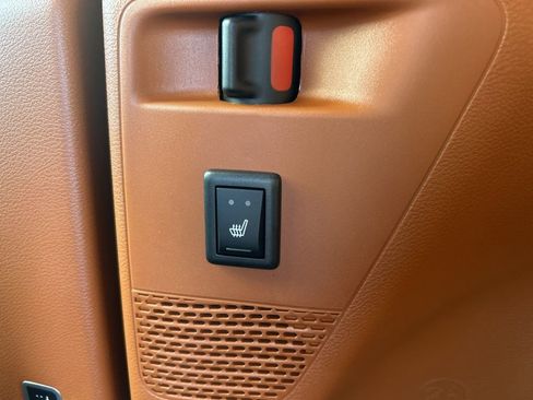 New 2026 Chrysler Pacifica Pinnacle w/ Trailer Tow Group image 18