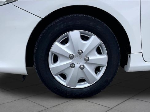 Used 2010 Toyota Corolla LE image 10