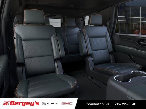 New 2026 GMC Yukon AT4 AWD/4WD image 19