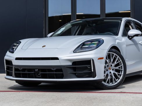 Certified 2026 Porsche Panamera RWD image 7