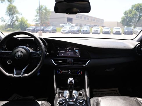 Used 2020 Alfa Romeo Giulia AWD w/ Cold Weather Package image 13