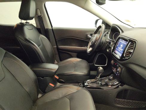 Used 2019 Jeep Compass Limited AWD/4WD image 21