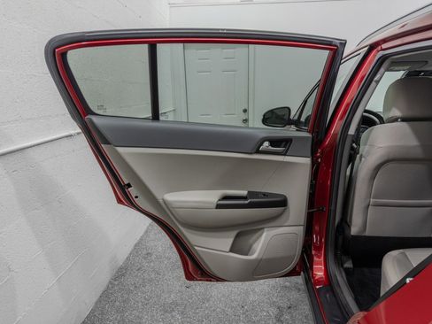 Used 2018 Kia Sportage LX w/ LX Technology Package AWD/4WD image 12