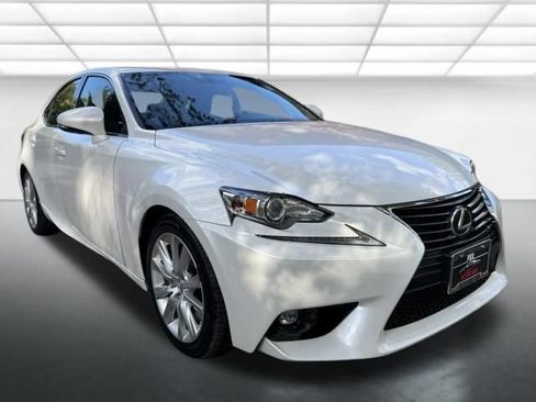 Used 2016 Lexus IS 200t RWD image 7