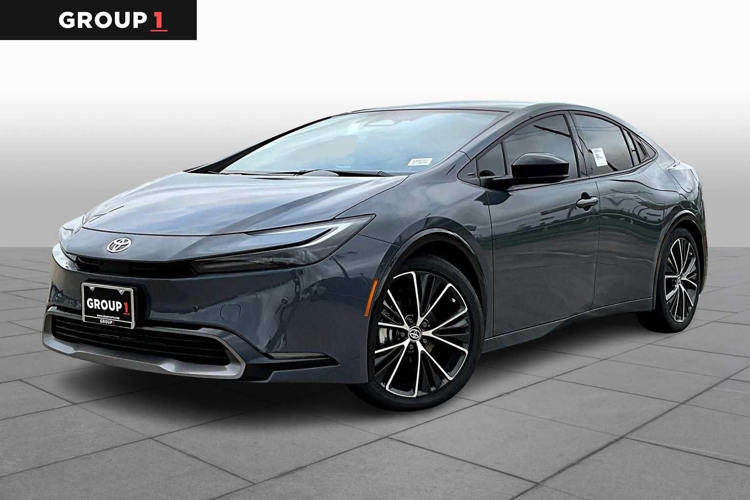 Used 2025 Toyota Prius Limited w/ Limited Premium Package FWD image 1