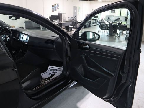 Used 2019 Volkswagen Jetta GLI FWD image 24