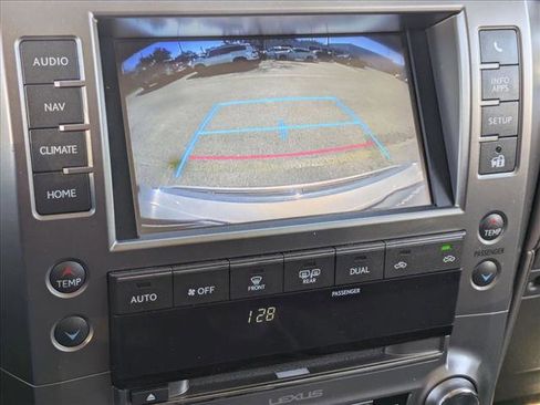 Used 2017 Lexus GX 460 image 8