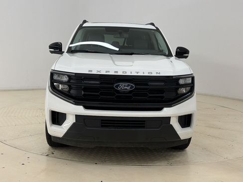 Certified 2025 Ford Expedition Max Active AWD/4WD image 6