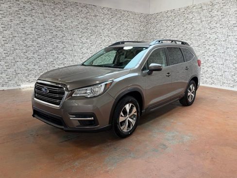 Used 2021 Subaru Ascent Premium w/ Convenience Package image 3