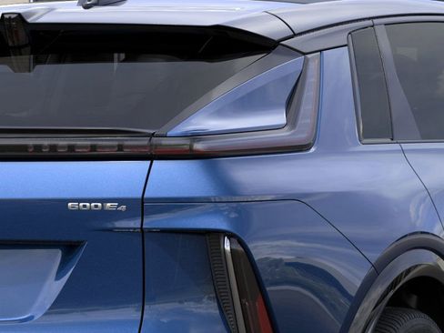 New 2025 Cadillac Lyriq Sport image 40